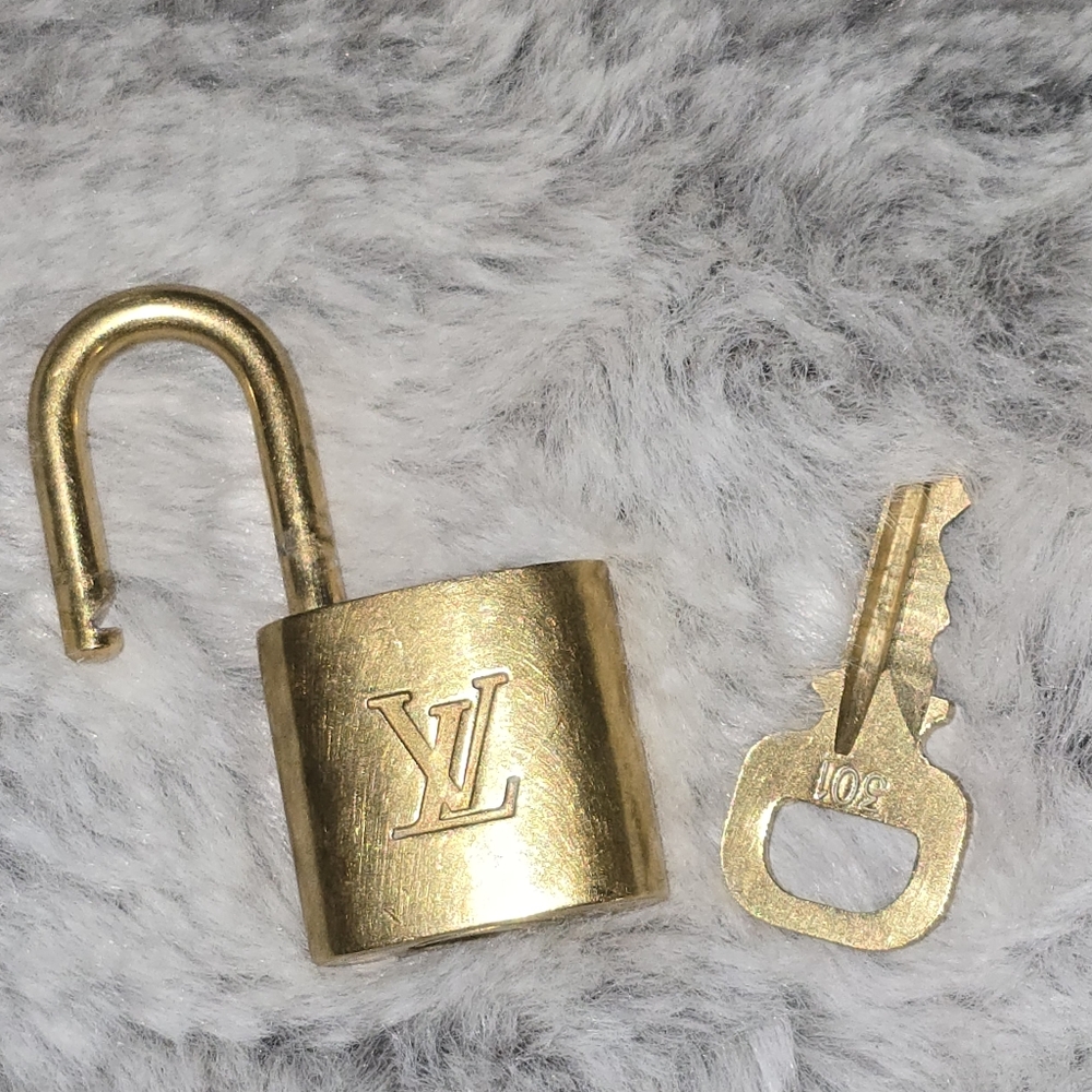 #301 Louis Vuitton Gold/brass Working Padlock with Key‎